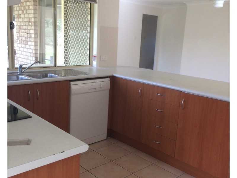 8 Weeping Fig Court, Jimboomba QLD 4280