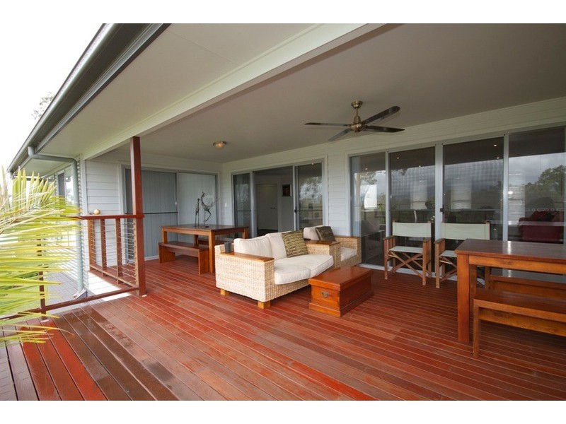 8 Borrowdale Court, Mundoolun QLD 4285