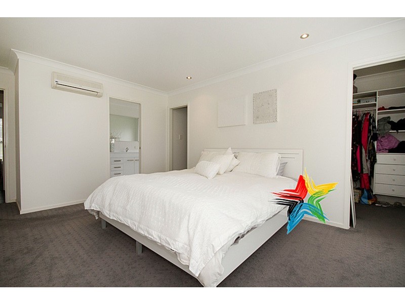 8 Borrowdale Court, Mundoolun QLD 4285
