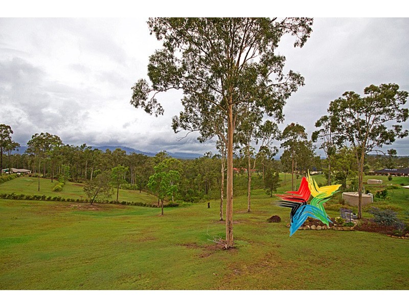 8 Borrowdale Court, Mundoolun QLD 4285