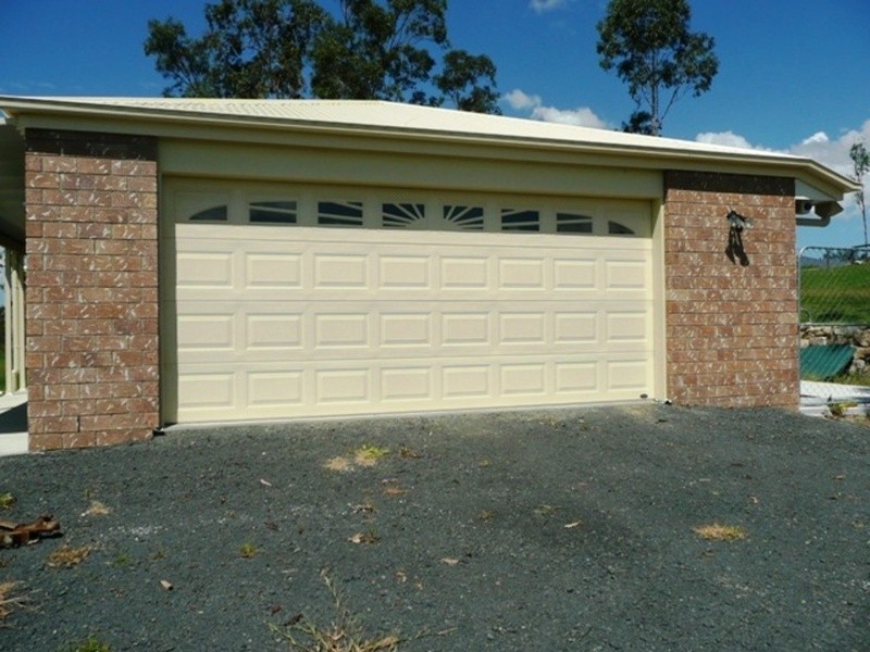 2 Prince Of Wales Court, Mundoolun QLD 4285