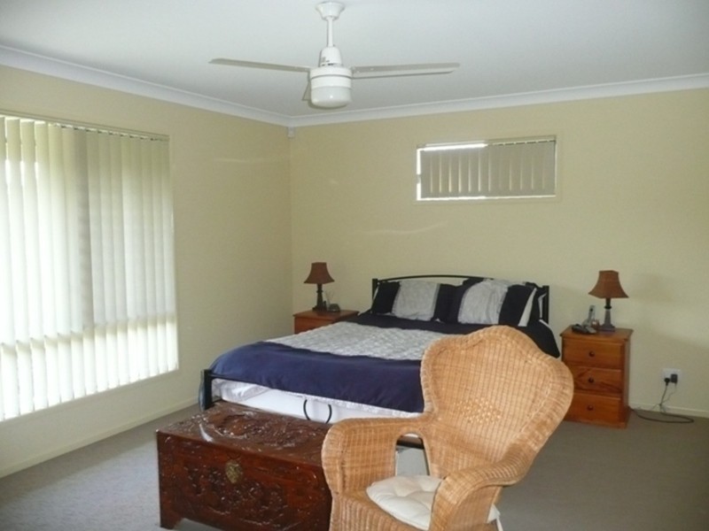 2 Prince Of Wales Court, Mundoolun QLD 4285