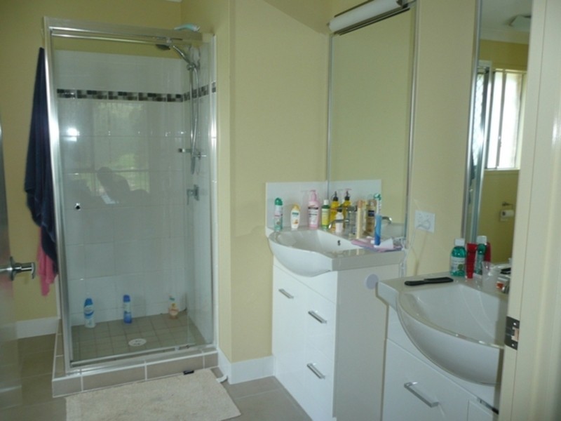 2 Prince Of Wales Court, Mundoolun QLD 4285