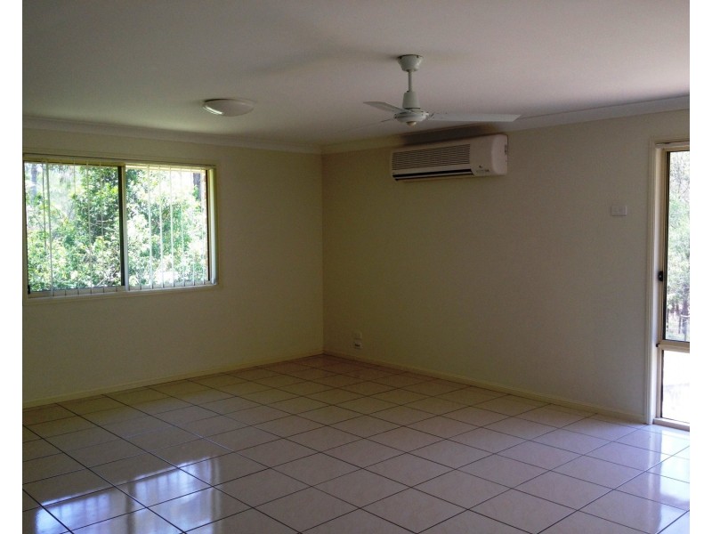 110 Michelle Drive, Cedar Grove QLD 4285