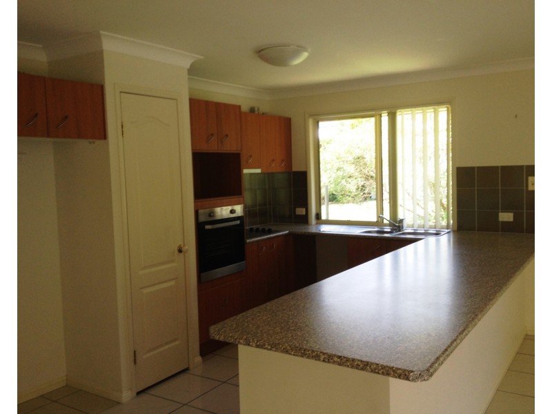 110 Michelle Drive, Cedar Grove QLD 4285