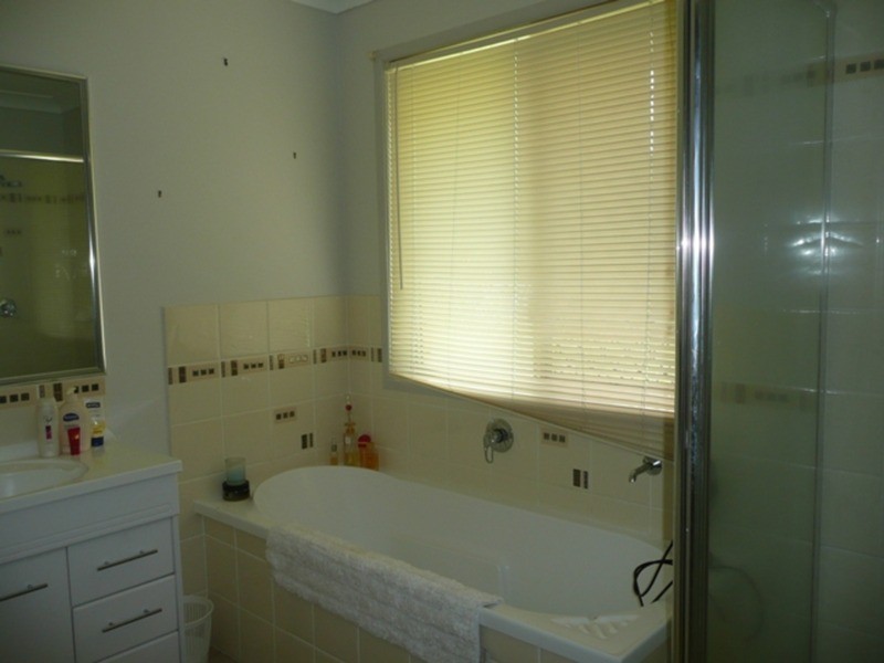 17-21 Oakleigh Court, Woodhill QLD 4285