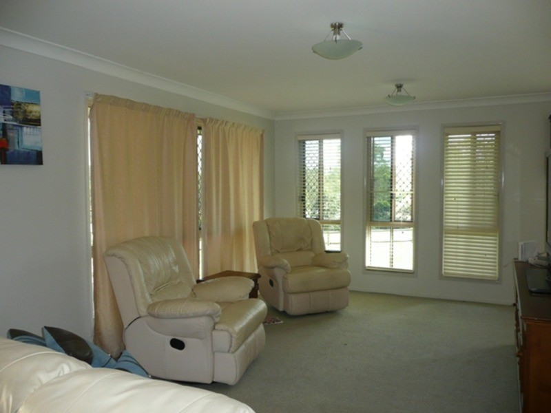 17-21 Oakleigh Court, Woodhill QLD 4285