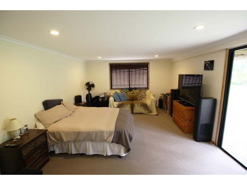 42 Minugh Road, Jimboomba QLD 4280