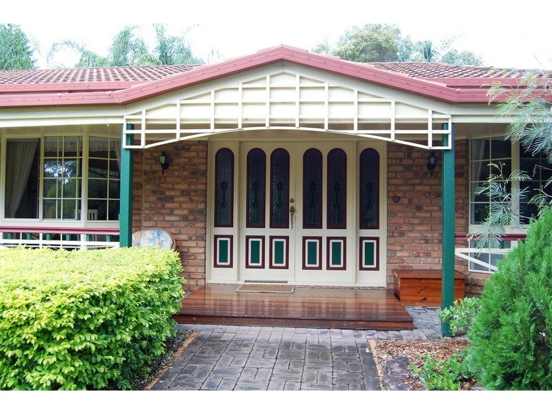 1 Brushwood Crescent, Cedar Grove QLD 4285