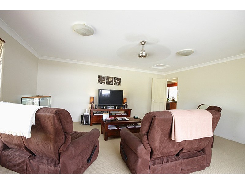 15 Melaleuca Court, Jimboomba QLD 4280