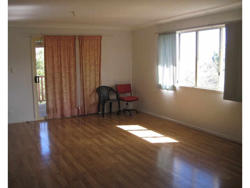 9-11 Oakleigh Court, Woodhill QLD 4285