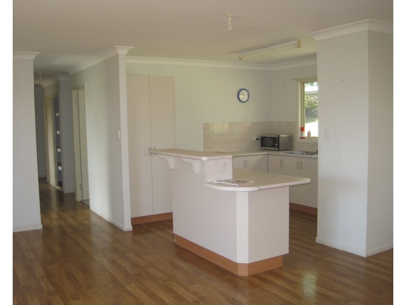 9-11 Oakleigh Court, Woodhill QLD 4285