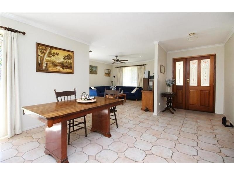 42-46 Kensington Drive, Munruben QLD 4125