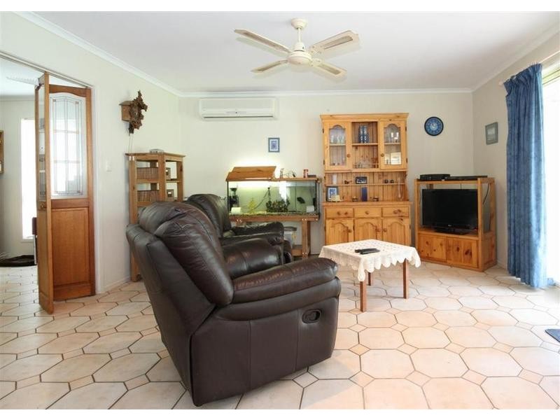 42-46 Kensington Drive, Munruben QLD 4125