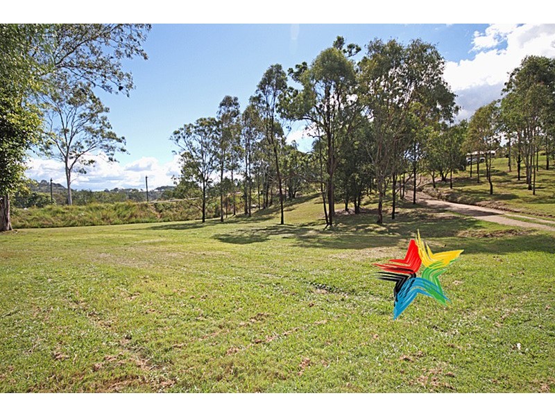 69-71 Canterbury Drive, Mundoolun QLD 4285