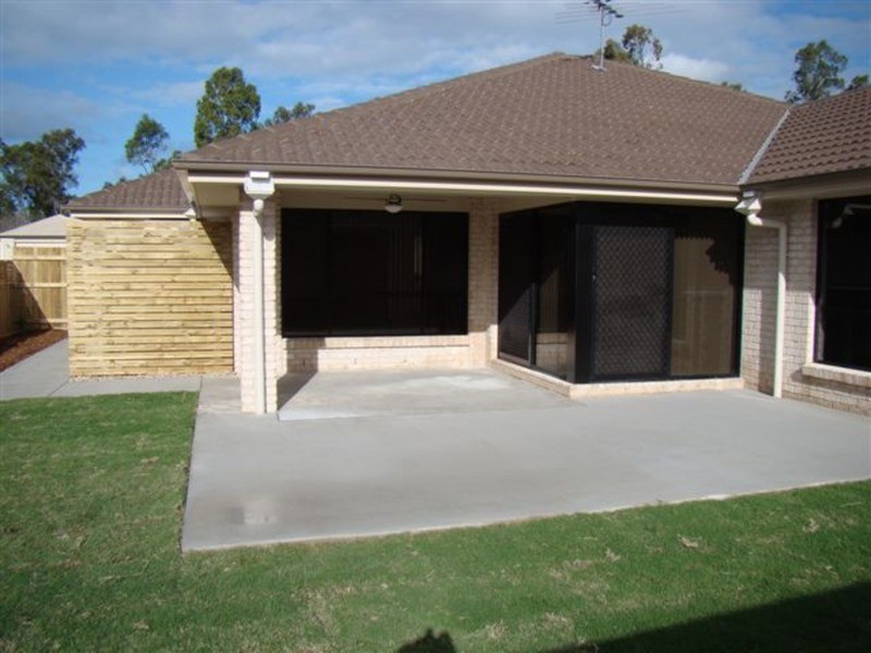 33 Creekside Crescent, Jimboomba QLD 4280