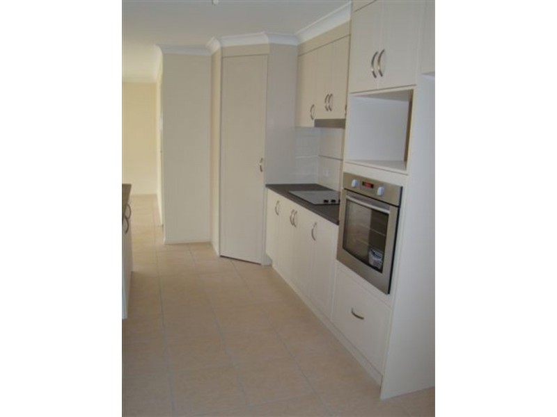 33 Creekside Crescent, Jimboomba QLD 4280