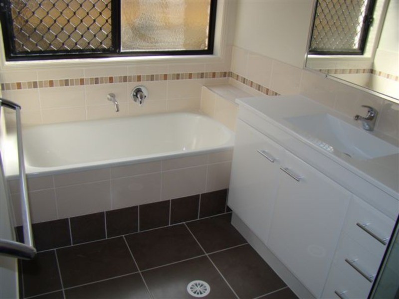 33 Creekside Crescent, Jimboomba QLD 4280