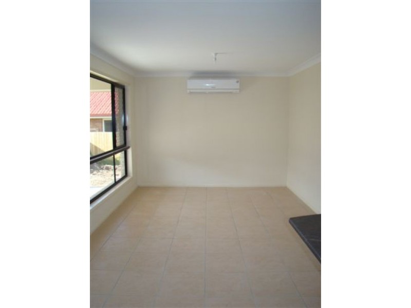 33 Creekside Crescent, Jimboomba QLD 4280