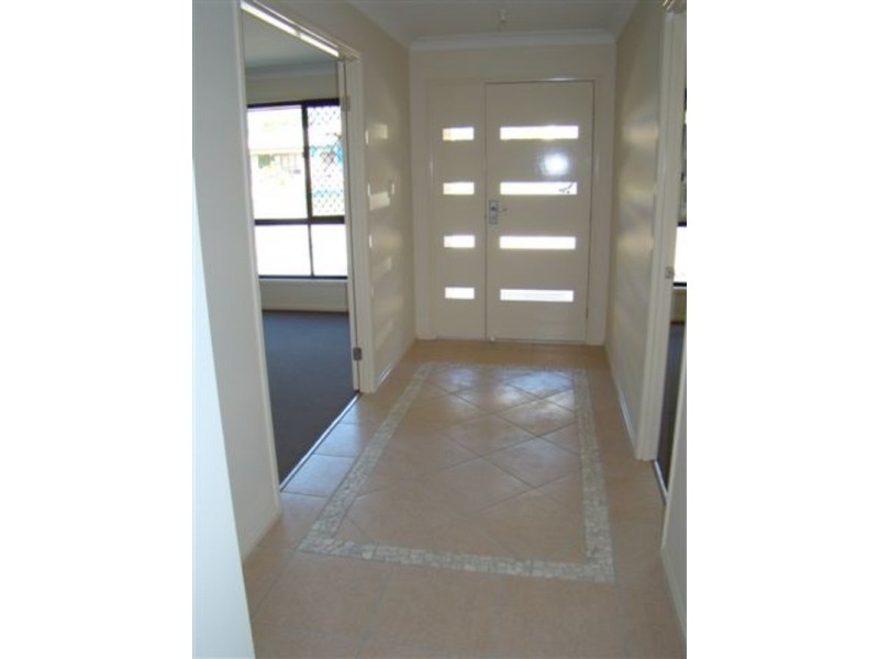 33 Creekside Crescent, Jimboomba QLD 4280