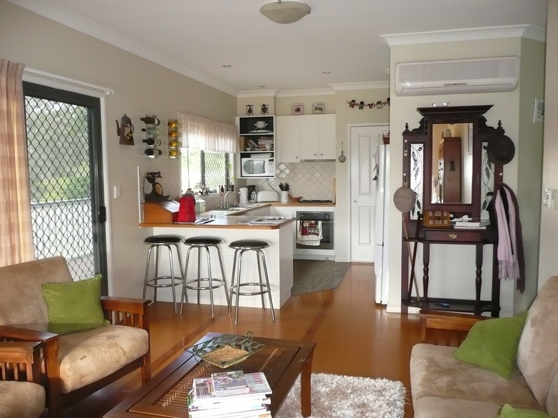 18-20 Oakleigh Court, Woodhill QLD 4285