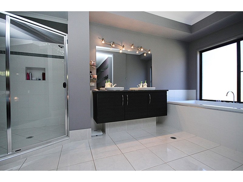 30-34 Turpentine Drive, Cedar Vale QLD 4285