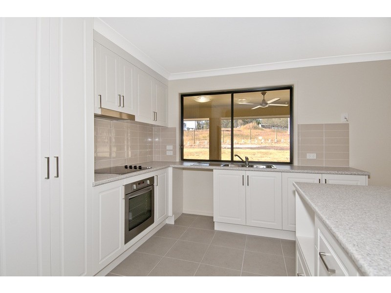 89 Blackbutt Road, Cedar Vale QLD 4285