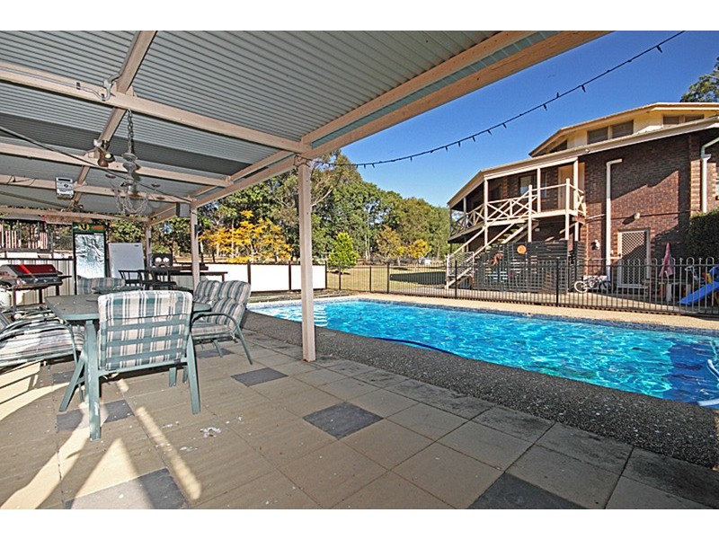 136 School Road, Logan Reserve QLD 4133