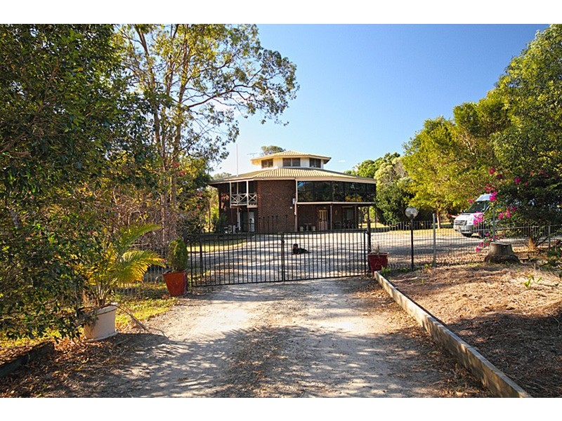 136 School Road, Logan Reserve QLD 4133