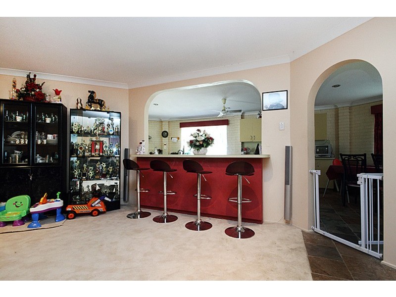 136 School Road, Logan Reserve QLD 4133