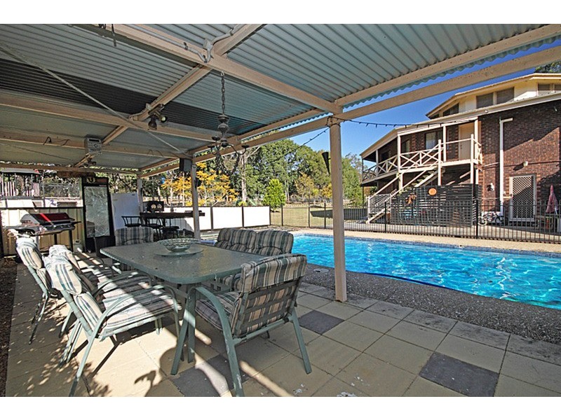 136 School Road, Logan Reserve QLD 4133