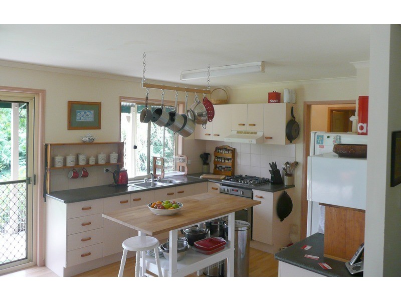 8-10 Champney Court, Cedar Vale QLD 4285