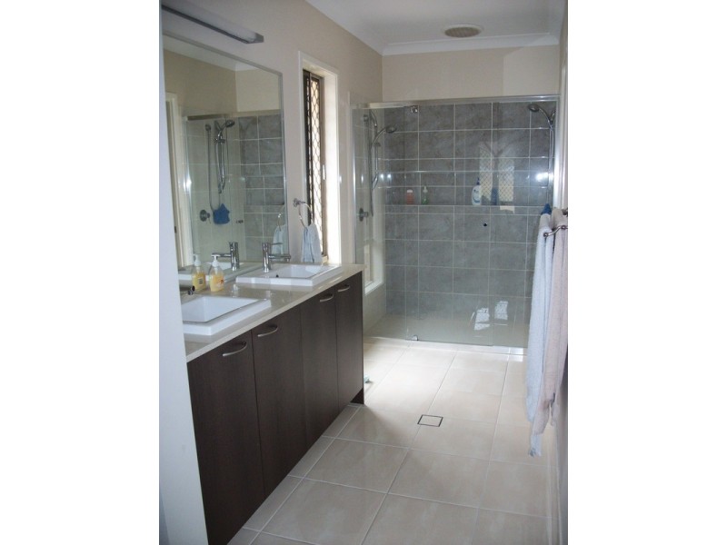 18-20 Giles Court, Jimboomba QLD 4280
