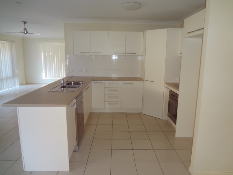 42 Berrigan Street, Redbank Plains QLD 4301