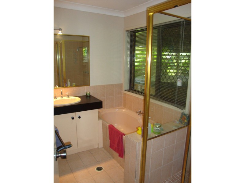 152 Brushwood Crescent, Cedar Grove QLD 4285