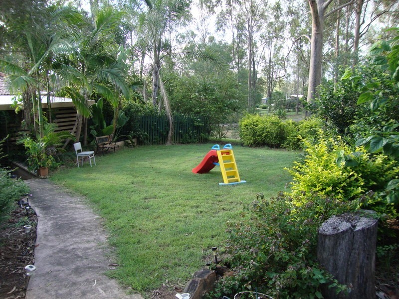 152 Brushwood Crescent, Cedar Grove QLD 4285