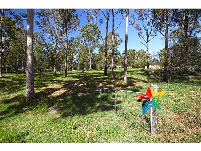 102 Bamboo Drive, Cedar Vale QLD 4285