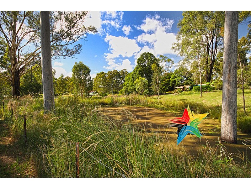 102 Bamboo Drive, Cedar Vale QLD 4285