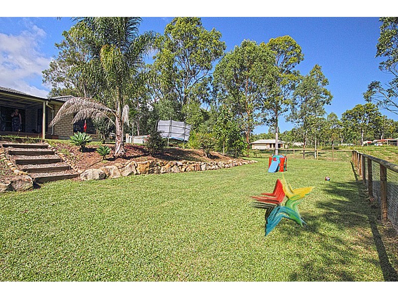 22 Blackbutt Road, Cedar Vale QLD 4285