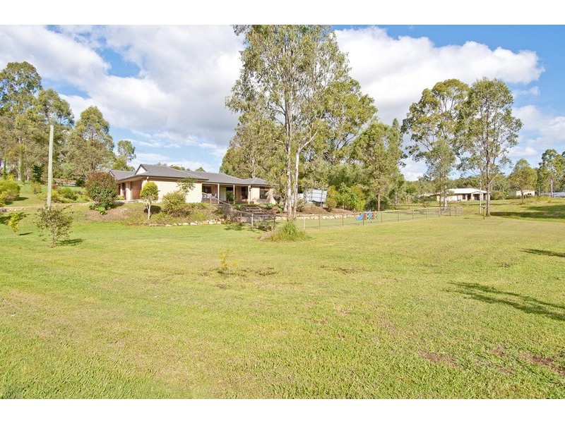 22 Blackbutt Road, Cedar Vale QLD 4285