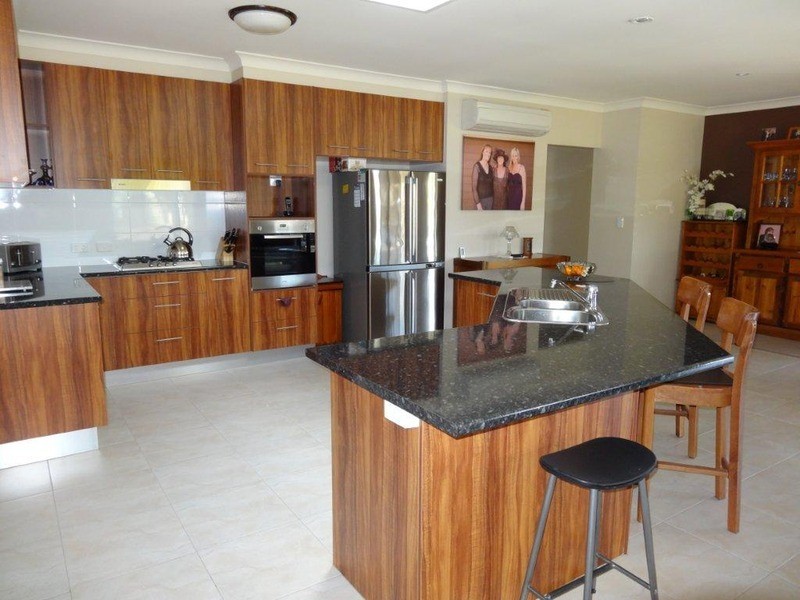 6 Cranbourne Drive, Jimboomba QLD 4280