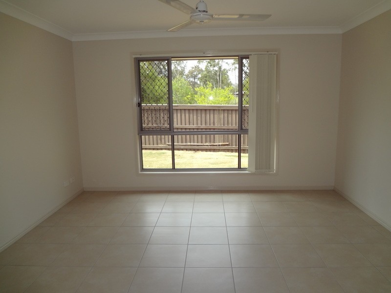 32 Creekside Crescent, Jimboomba QLD 4280