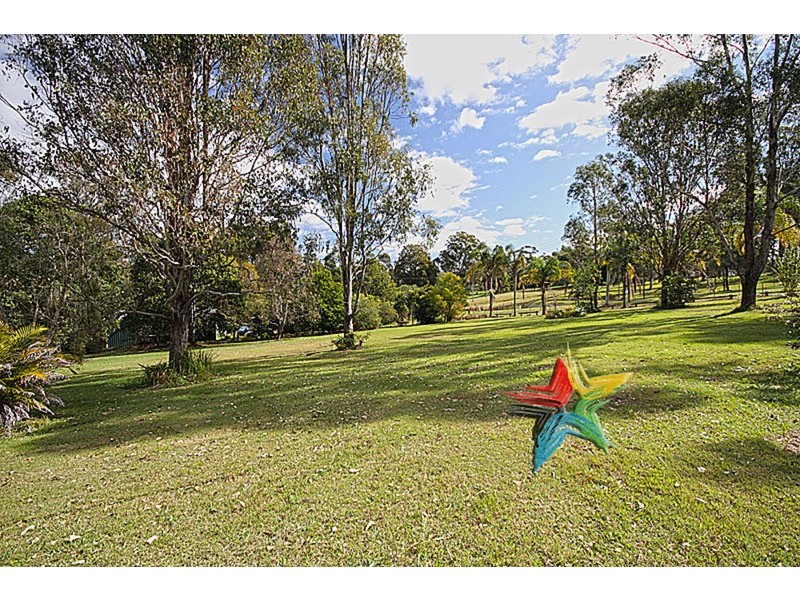 2-4 Saturn Court, Cedar Vale QLD 4285