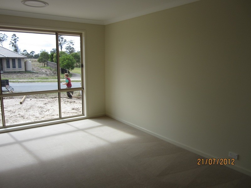 25 Creekside Crescent, Jimboomba QLD 4280