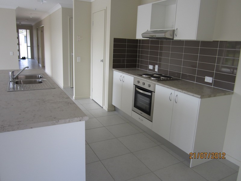 25 Creekside Crescent, Jimboomba QLD 4280