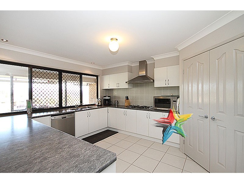 6 Lady Penryhn Court, Mundoolun QLD 4285