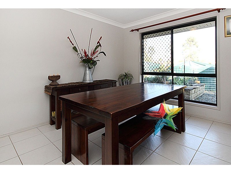 6 Lady Penryhn Court, Mundoolun QLD 4285