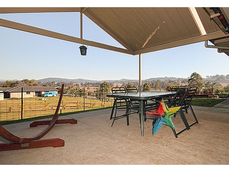 6 Lady Penryhn Court, Mundoolun QLD 4285