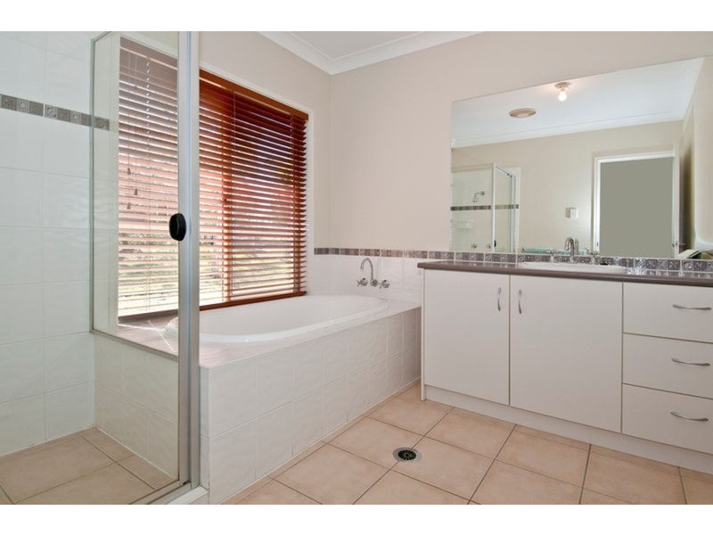 39 Macadamia Court, Jimboomba QLD 4280