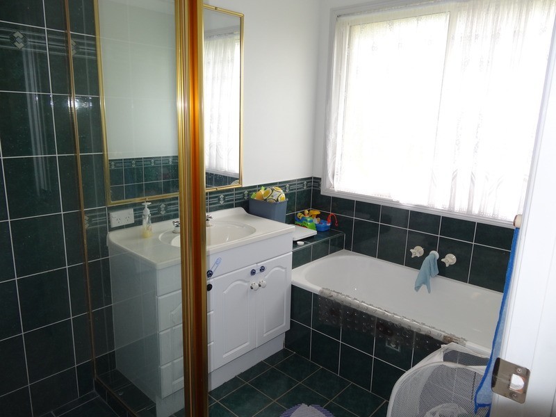 2 Tuckeroo Drive, Jimboomba QLD 4280